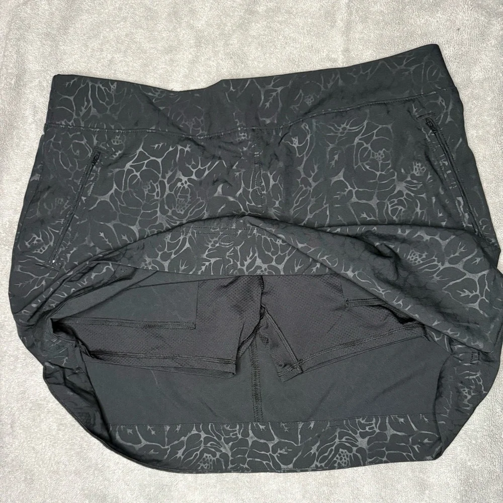 Orvis Women's Embossed‎ Pull-On Travel Skort XL - Picture 6 of 8